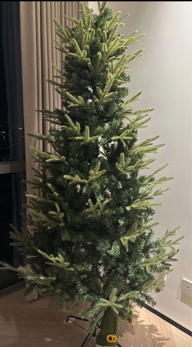 Продам елочку 180см