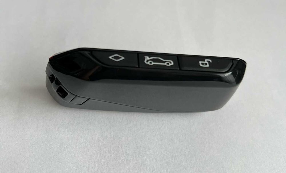 Cheie BMW F10 F01 F11 F15 F16 F30 F31 F32 F36 adaugare scriere G70 M