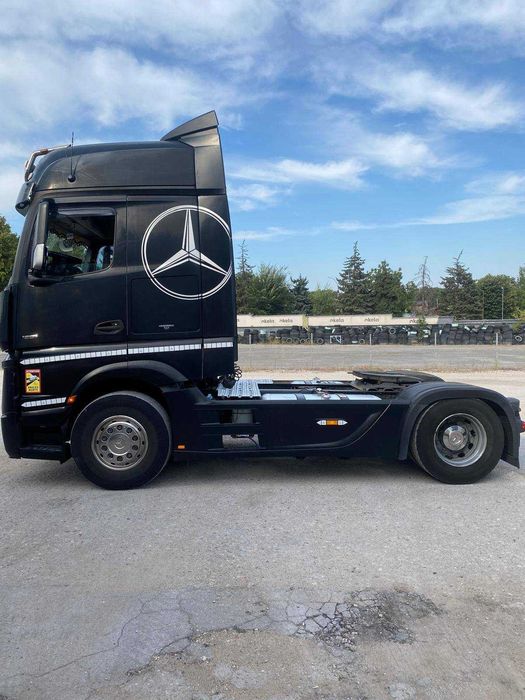 Mercedes Actros 1851 + Krone
