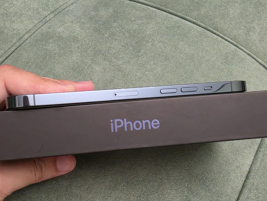 как новый iPhone 12 Pro Max 128гб
