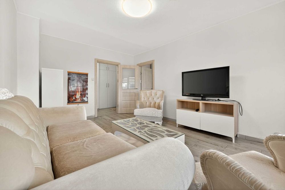 Дава се под наем Тристаен апартамент в Варна, Чайка - 100 кв.м за 997.05 € - Снимка #2