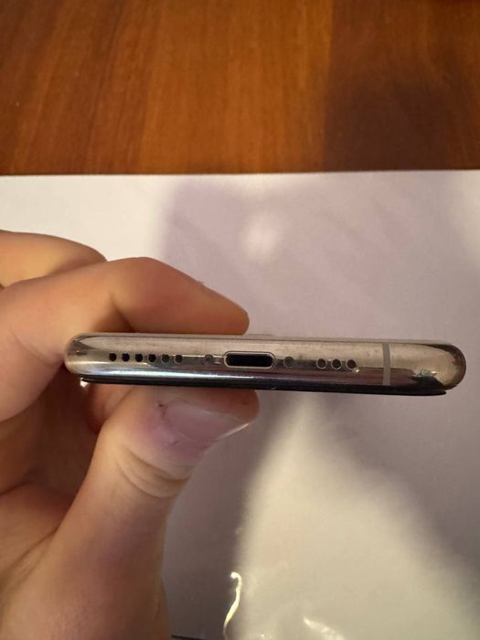 Iphone 11 pro 64tali