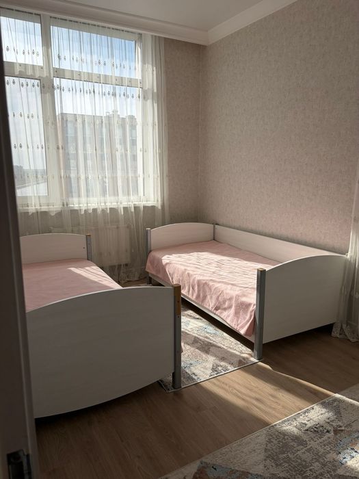 Продам кровати без матрасов