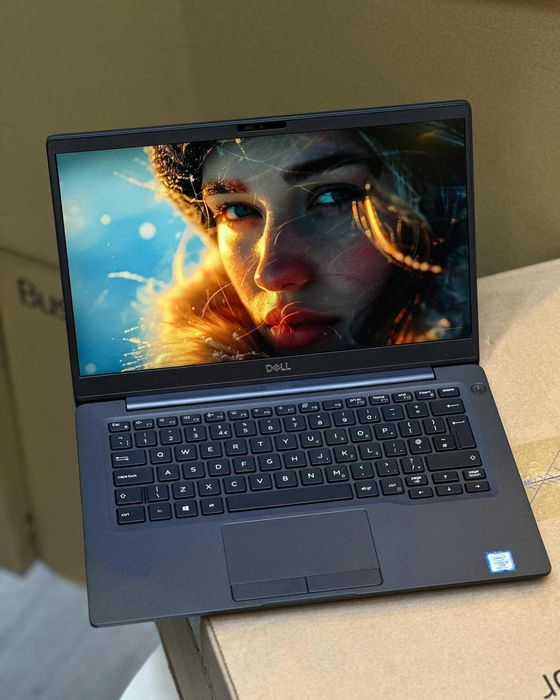 Лаптоп Dell Latitude 7300 Intel® i7-8665U, 32GB DDR4, 1ТВ SSD