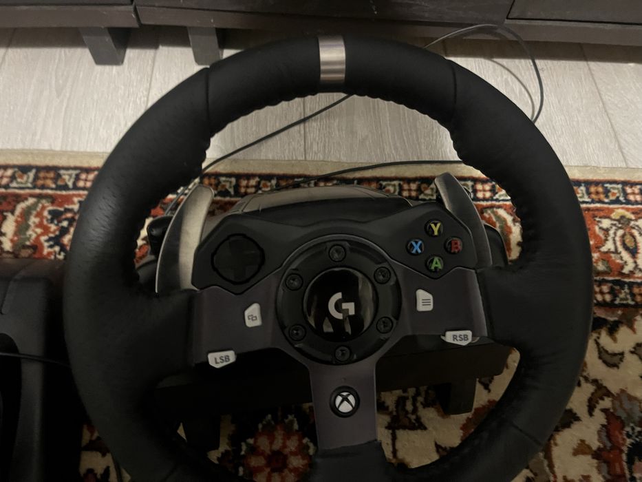 Logitech g920.