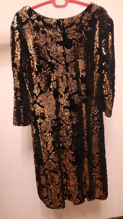 Вечерное платье с пайетками