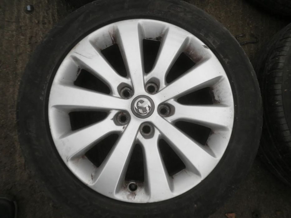 Jante 17" Opel Astra J 5x115 7J ET44 anvelope 225/50/17