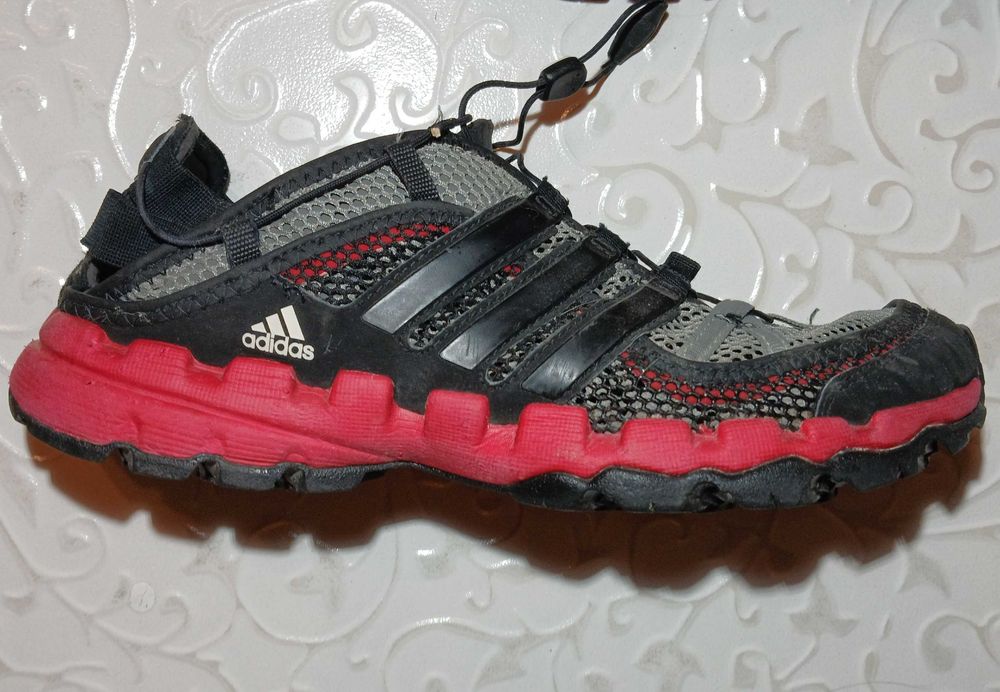 Adidas "Step Down" №42.5 - туристически обувки.