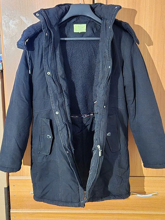 Geacă parka neagră, de iarnă, dama, imblanita, XL, stare perfecta