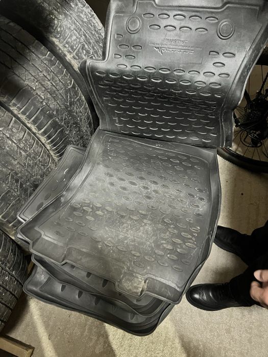 Ковры на субару легаси бм9