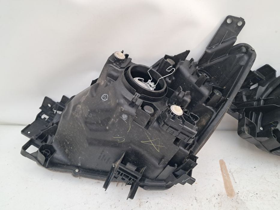 Фар Mazda 2. 2008/16г