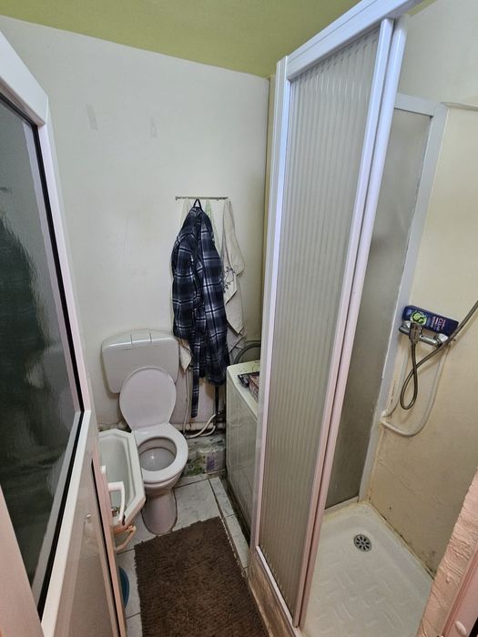 Garsoniera et 2, capat 1, proprietar