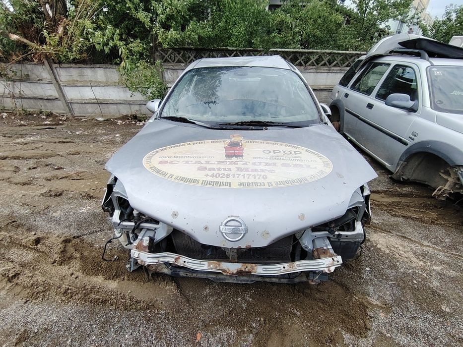 Fuzeta fata stanga Nissan Primera 2004 2.0 MT (140 hp)