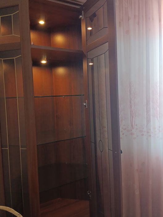 Угловой шкаф с подсветкой