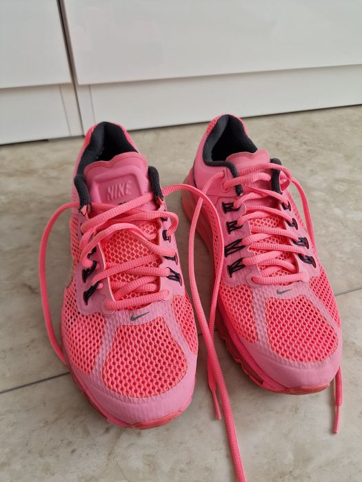 Nike Air Max Оригинални маратонки 39 номер