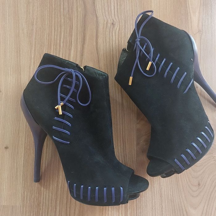 Обувки на ток  Versace