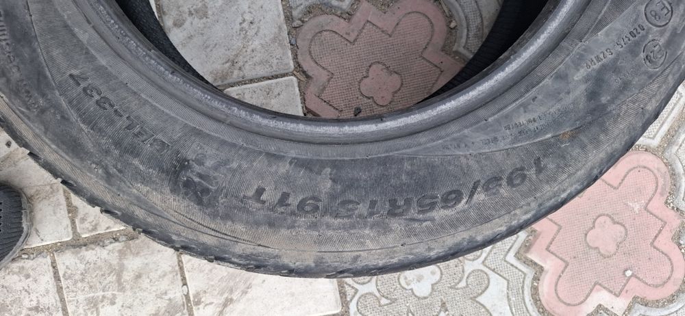 Продам резину всесезонная