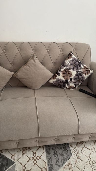 Б/у диван для дома срочно!