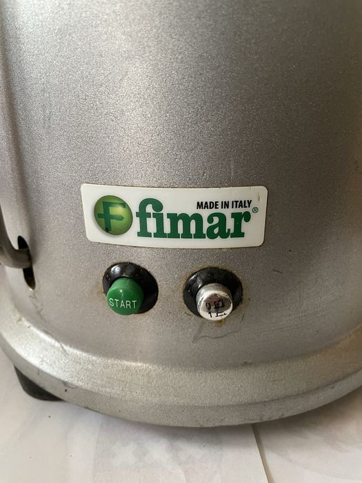 Професионална Фреш машина Fimar за твърди плодове