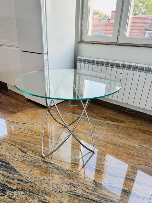 Кръгла  маса полирана неръждаема стомана със закалено стъкло ф90