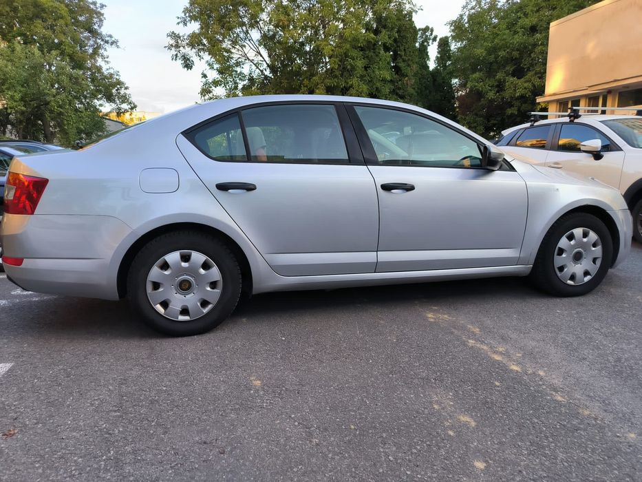 Vând Skoda Octavia