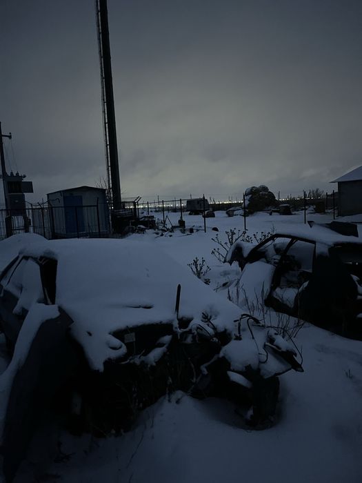 Прадаю на разбор 2114.