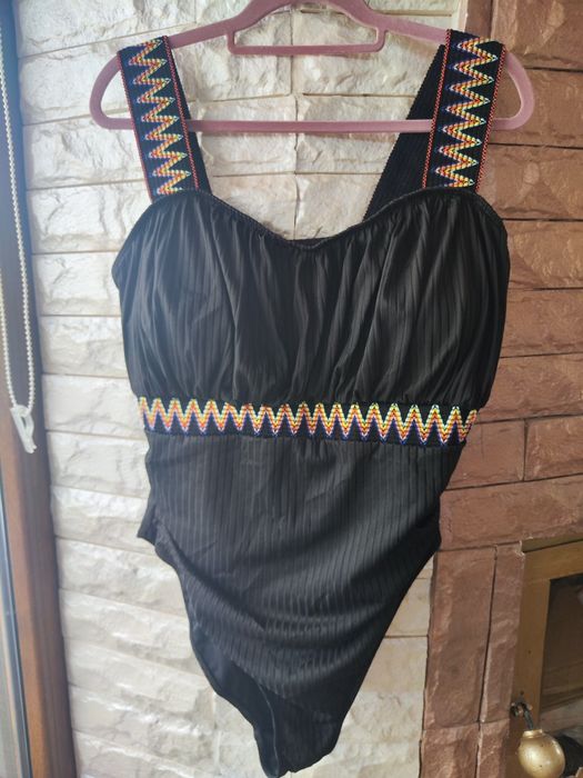 Дамски цял бански