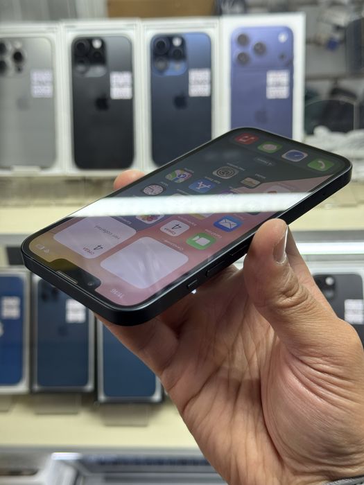  iPhone 13 5G 256gb 3B/A midnight в идеальном сост.