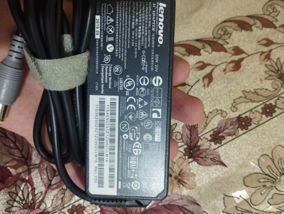 Lenovo noutbukiga zaryadnik