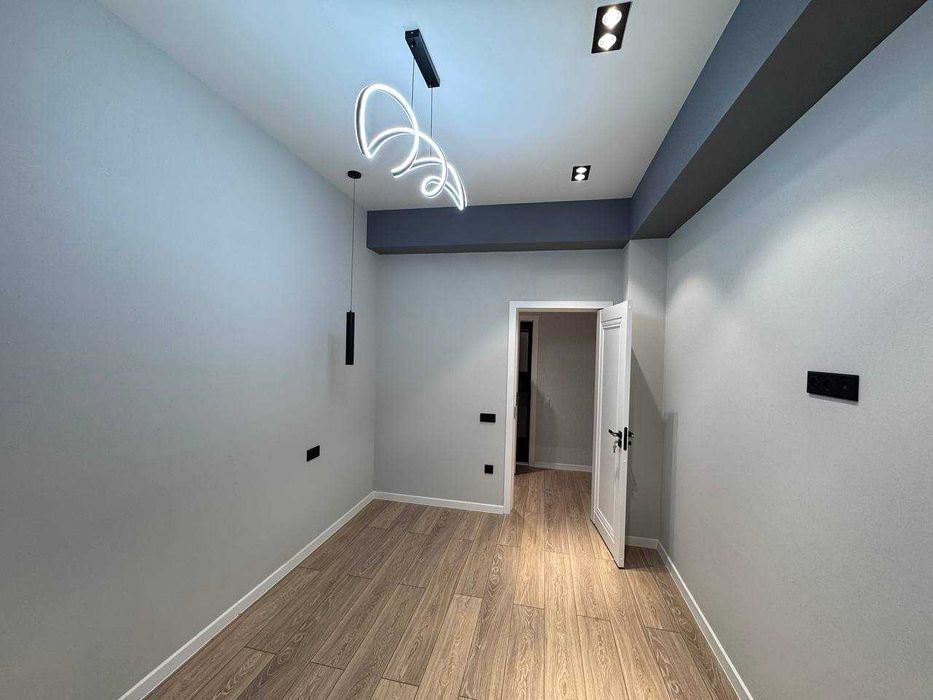 Новостройка Юнусабад 9 квартал 3/2/10 новый ремонт 85 кв.м.=