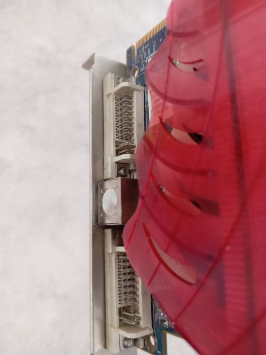 Видеокарта HD 3850