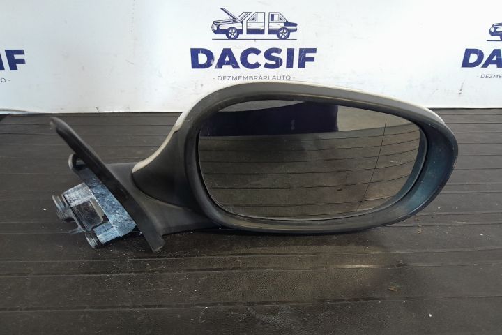 Oglinda dreapta electrica E1021017    E17182695  CU 5 PINI E1021017