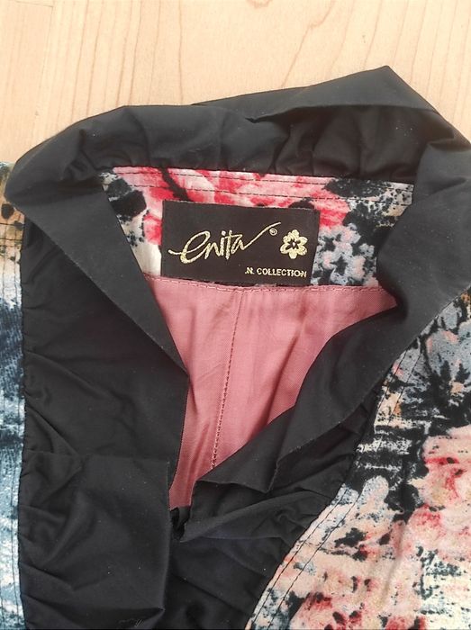 Сако Enita, Енита