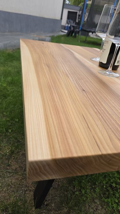 Masă de cafea din lemn masiv de ulm – lucrată manual – unicat