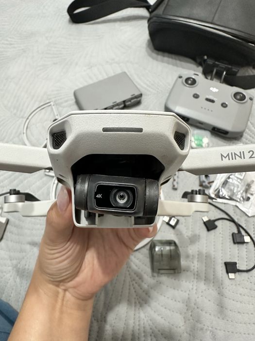 Дрон DJI mini 2  SE Fly More Combo