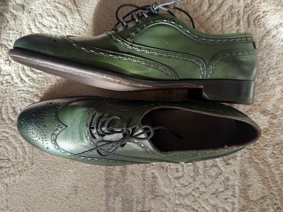 Продаю итальянские туфли