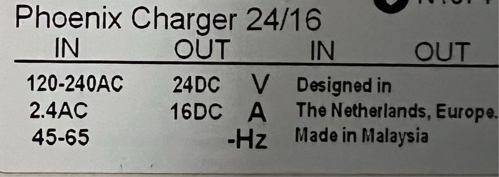 Inverter Victron Energy Phoenix Charger Nou