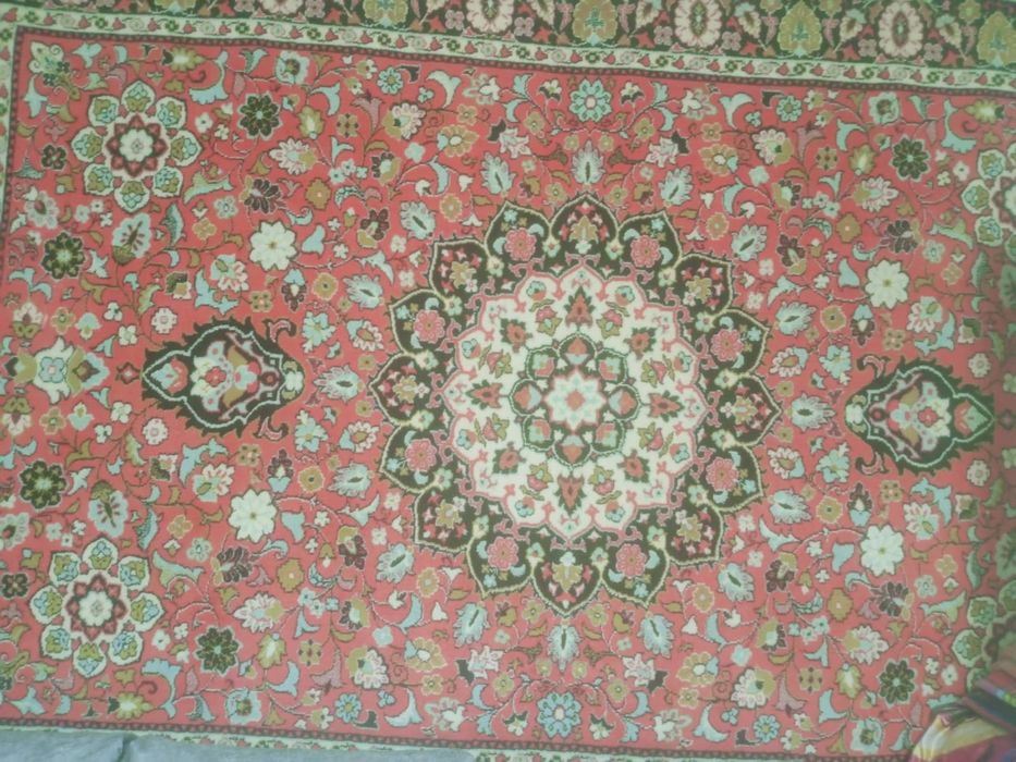 Продам ковёр для пола