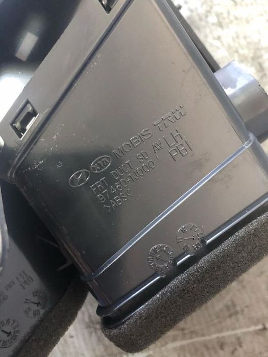 grila aerisire bord  stanga  hyundai i20