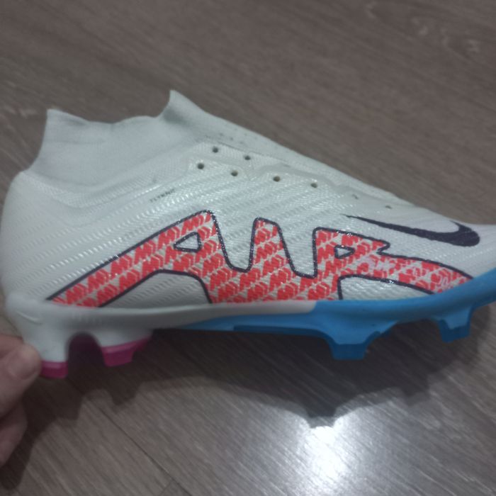 Новые бутсы найк