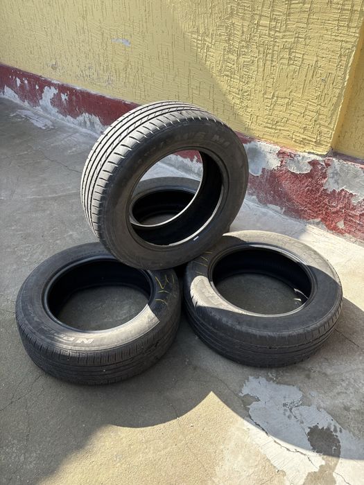 Продам шины maxtrek