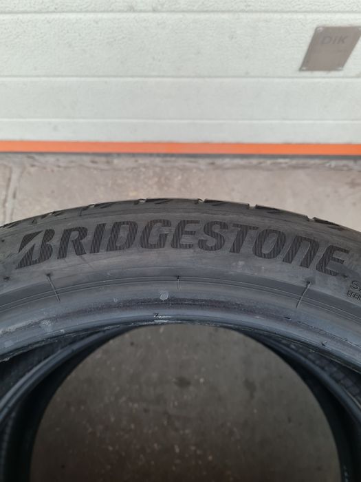 Летни гуми 2 броя BRIDGESTONE Turanza T005 225 40 R19 дот 3422