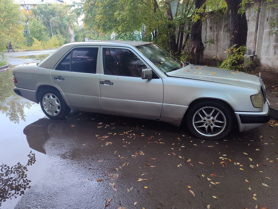 Продам Мерседес Е200
