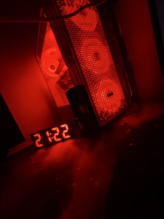 Vand pc gaming urgent sau schimb cu kukirin g2