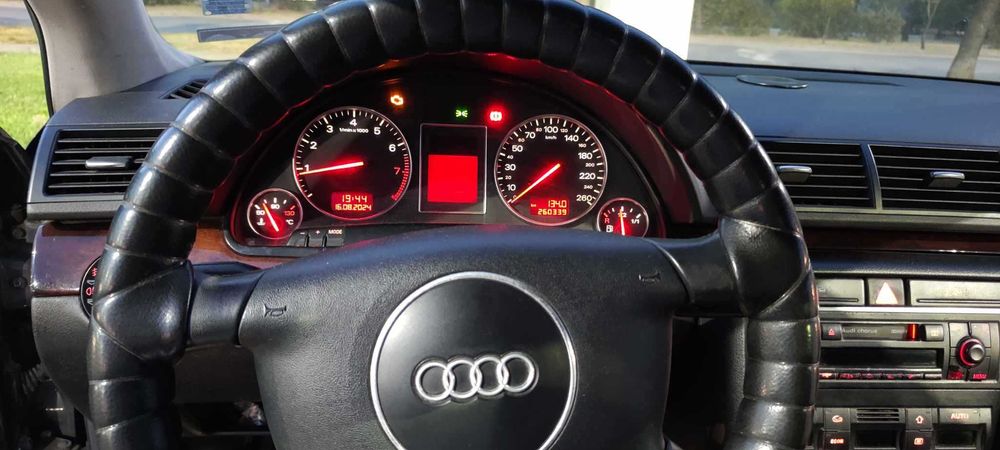 AUDI A4 B6 ГАЗ/БЕНЗИН 2.0 130 к.с.  3300 лв.