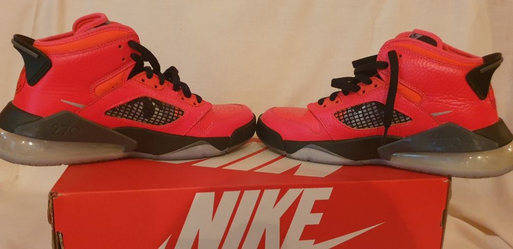 Nike air jordan mars 270 PSG Pitesti OLX.ro