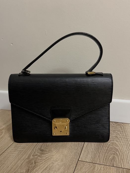 Продаю сумку Louis Vuitton через плечо Epi Concorde