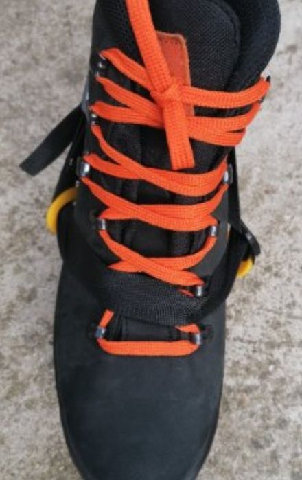 Продавам чисто нови малки туристически котки с 10 зъба/шипа