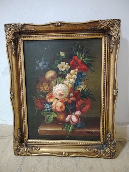 Lucrare în ulei,natură statică cu un buchet de flori într-o vază, realizat în stil clasic. 
Tehnică: Pictură în ulei pe lemn sau mat