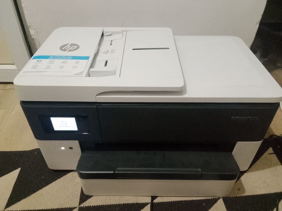 Офисный плинтер Hp